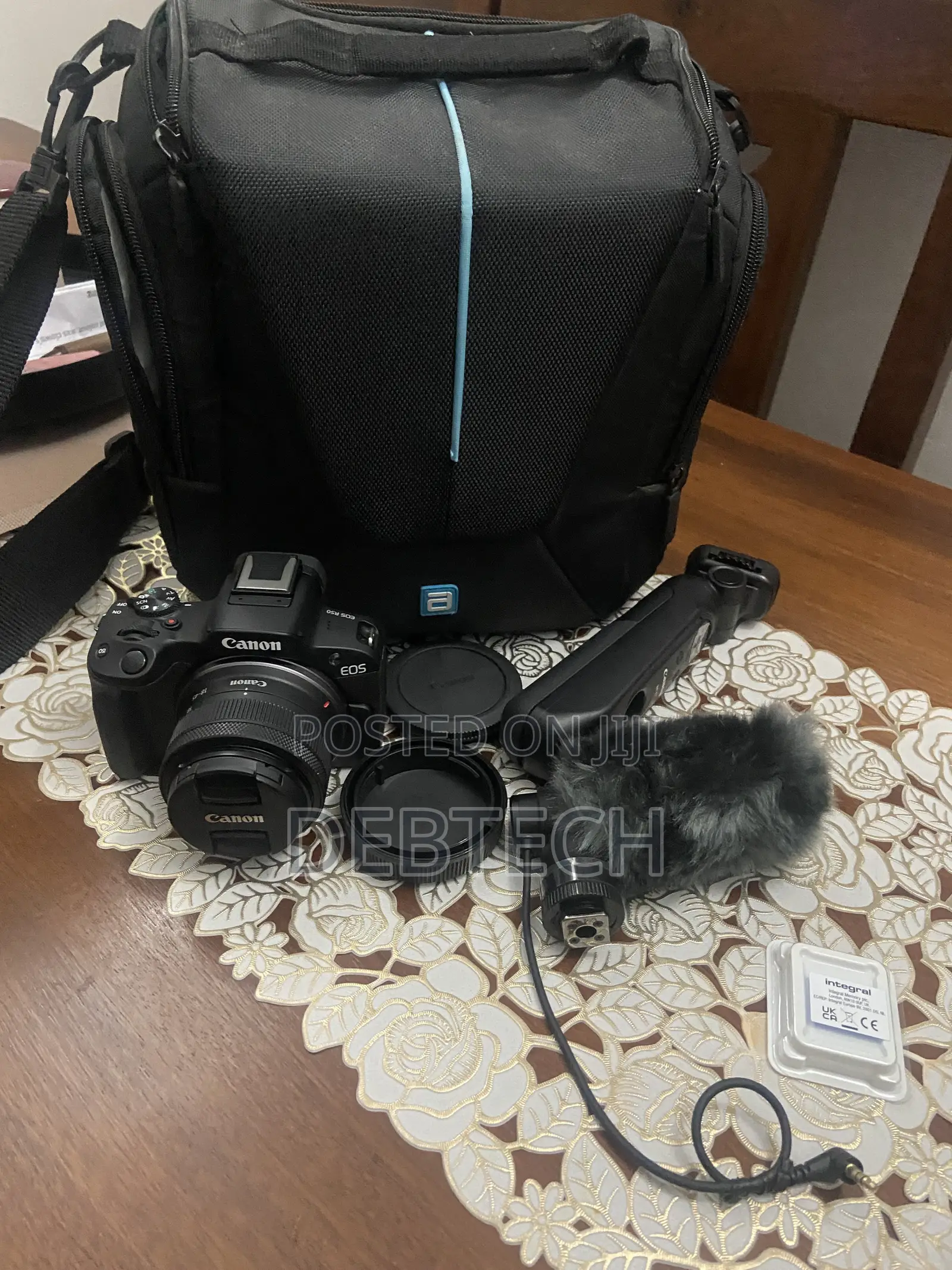 Canon R50 Camera (With Content Creator Pack)