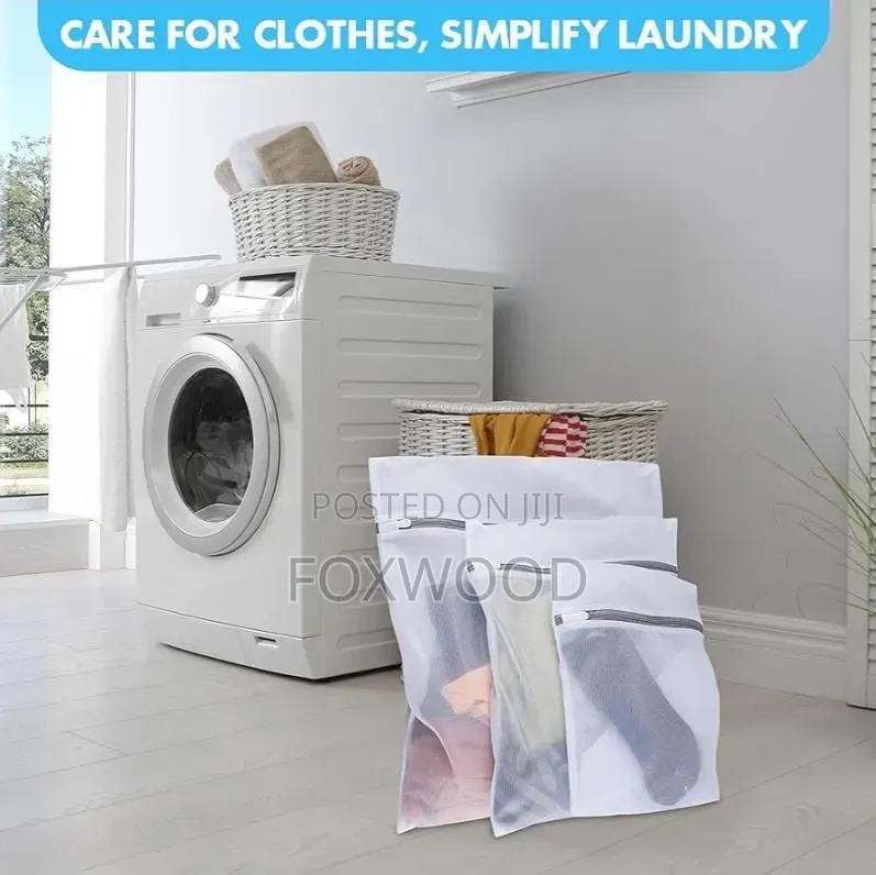 *Big Multiple Use Mesh Laundry Bags 4pcs