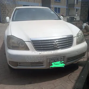 Toyota Crown 2007 White
