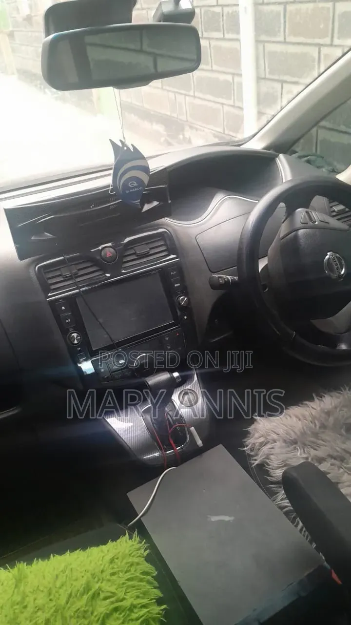 Nissan Serena 2014 Black