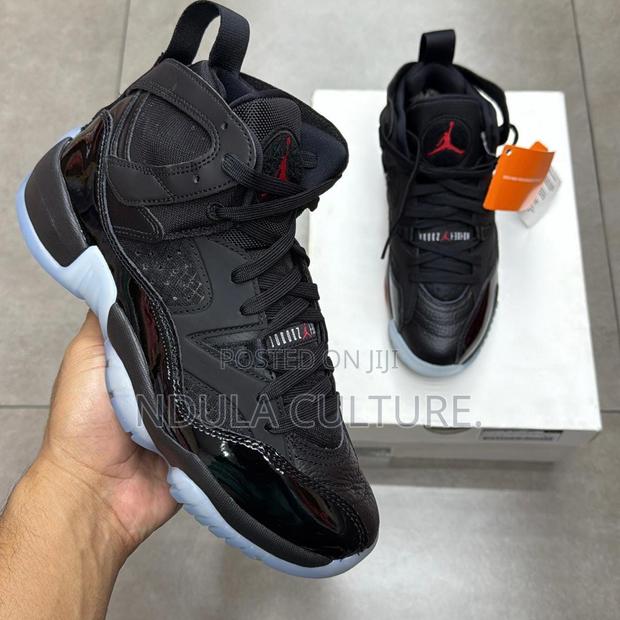 Air Jordan Jumpman Two Trey