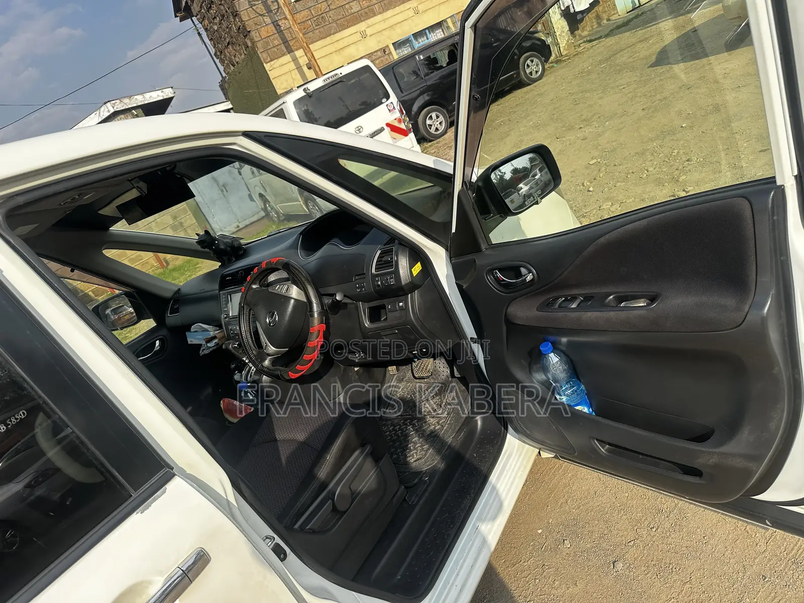 Nissan Serena 2012 White