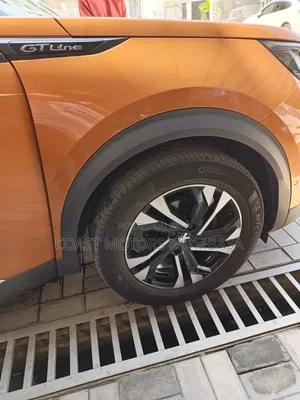 Peugeot 208 2021 Brown