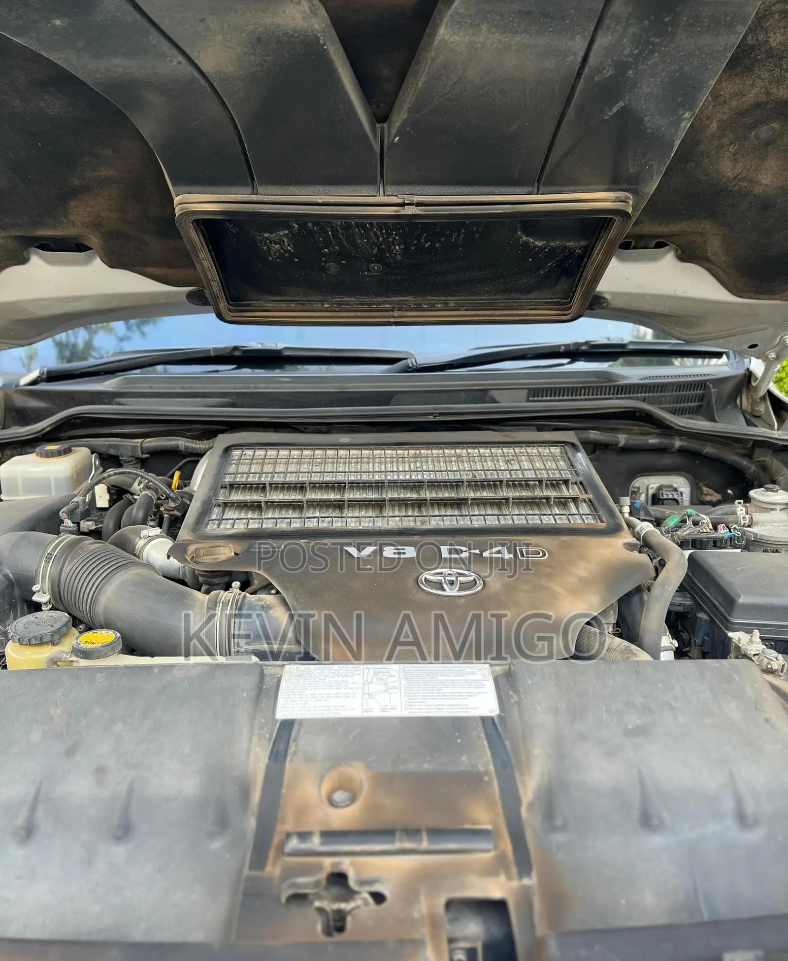 Toyota Land Cruiser 4.5 V8 VXR 2017 Silver
