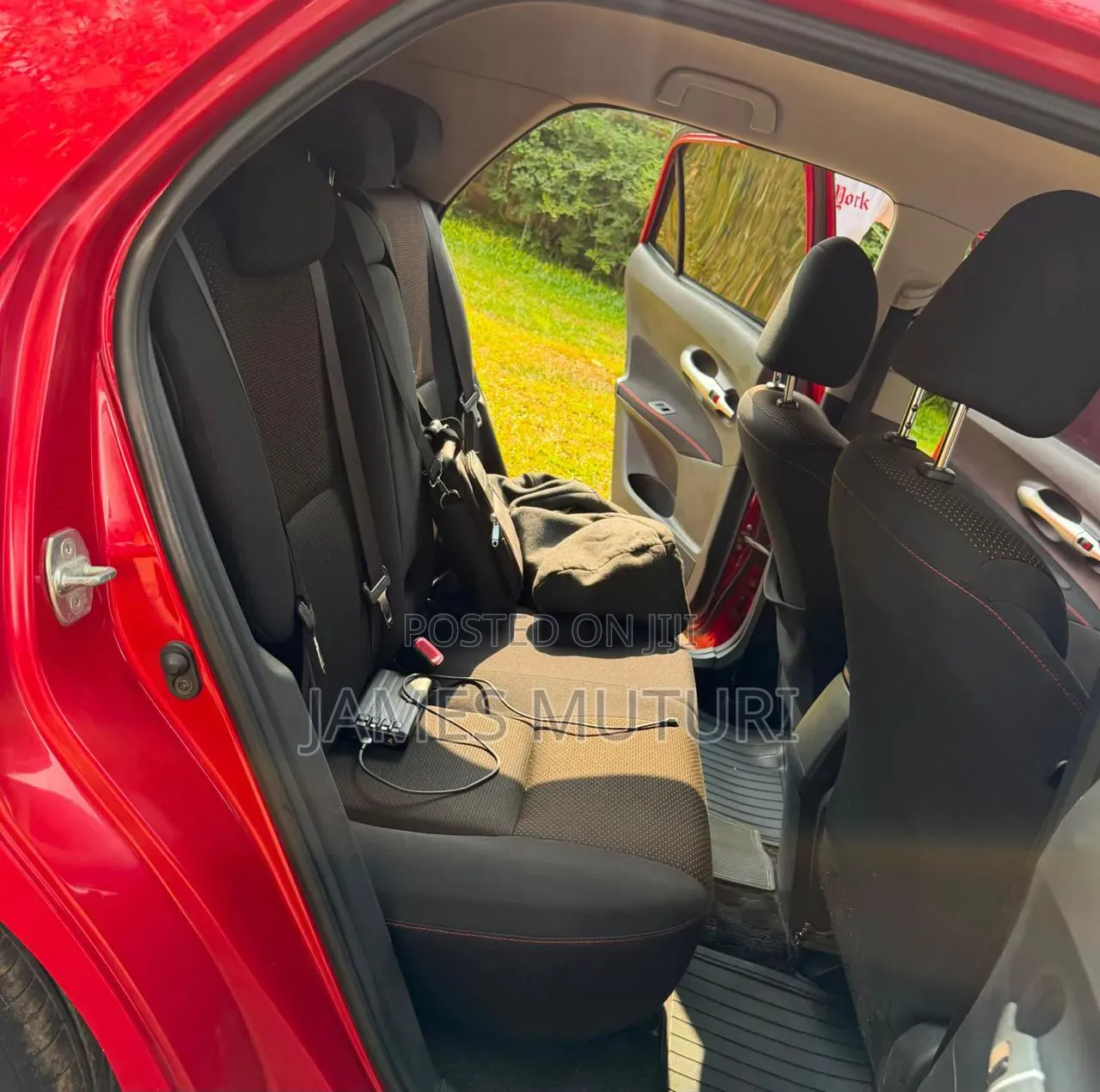 Toyota Auris 2010 Red