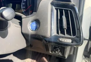 Toyota Crown 2019 Off white