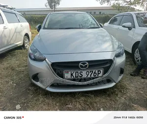 Mazda Demio 2017 Silver