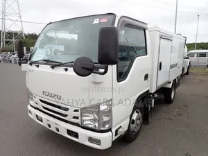 Isuzu Elf Freezer