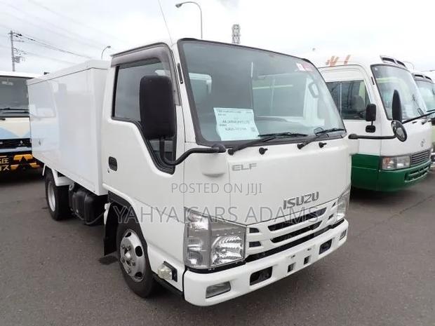 Isuzu Elf Freezer - thumbnail 2