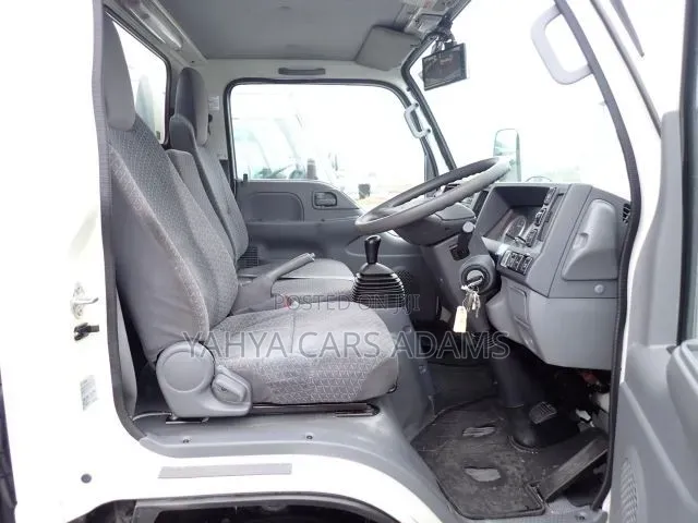 Isuzu Elf Freezer