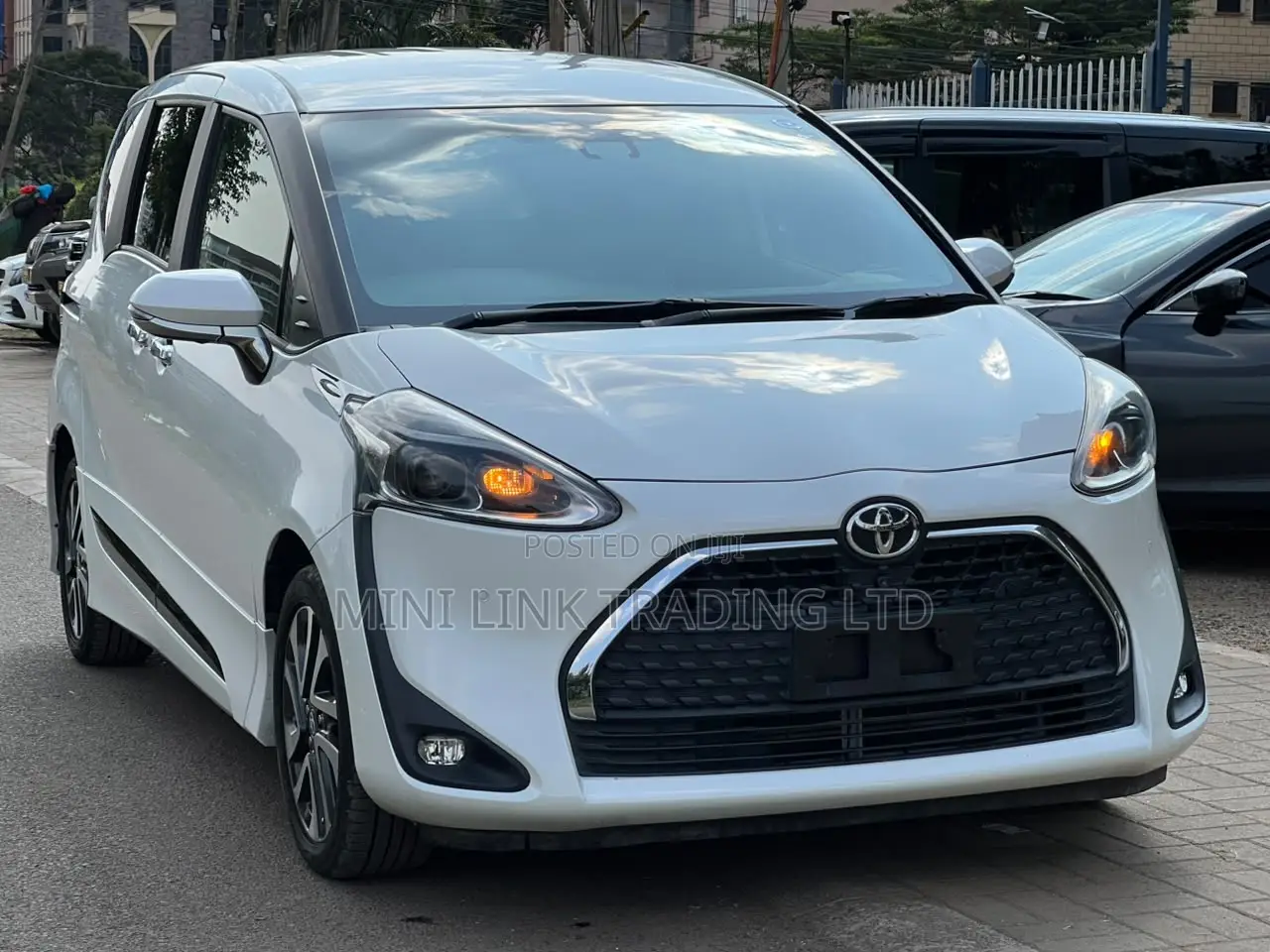 Toyota Sienta 1.5 FWD (6-seater) 2019 Pearl