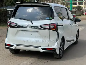Toyota Sienta 1.5 FWD (6-seater) 2019 Pearl