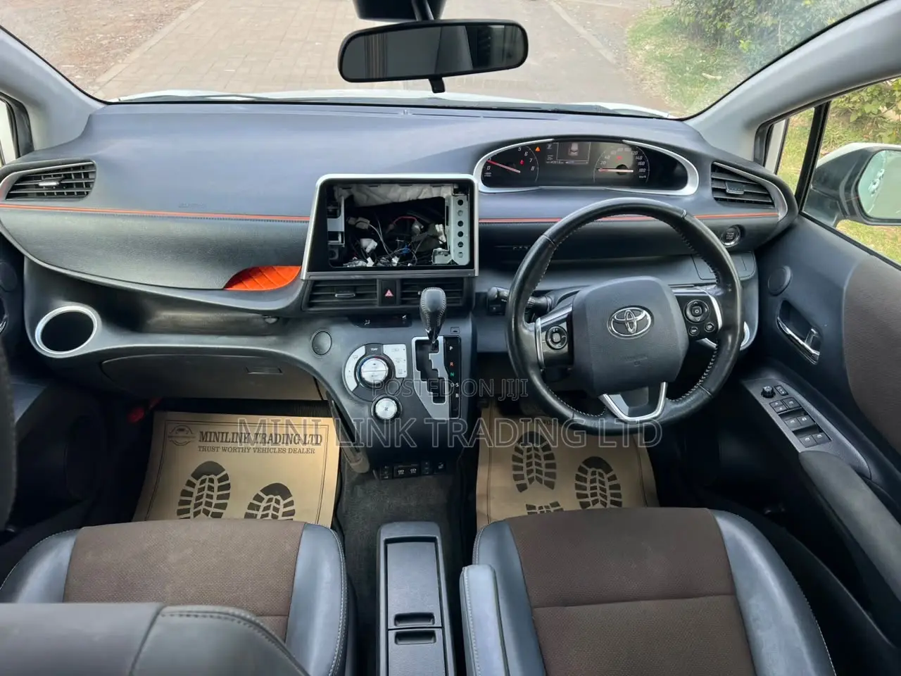 Toyota Sienta 1.5 FWD (6-seater) 2019 Pearl