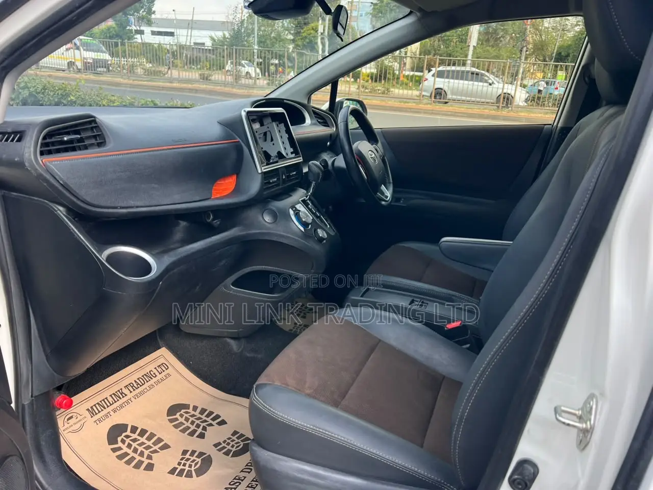 Toyota Sienta 1.5 FWD (6-seater) 2019 Pearl