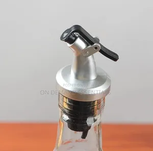 Glass 4pc Set (2 Oil Jars 2 Spice Jars)