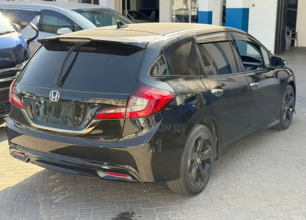 Honda Jade 2019 Black