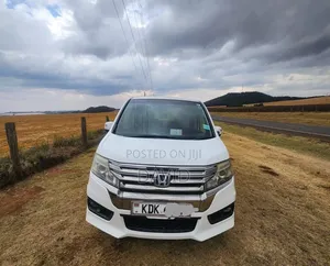 Honda Stepwgn 2015 White
