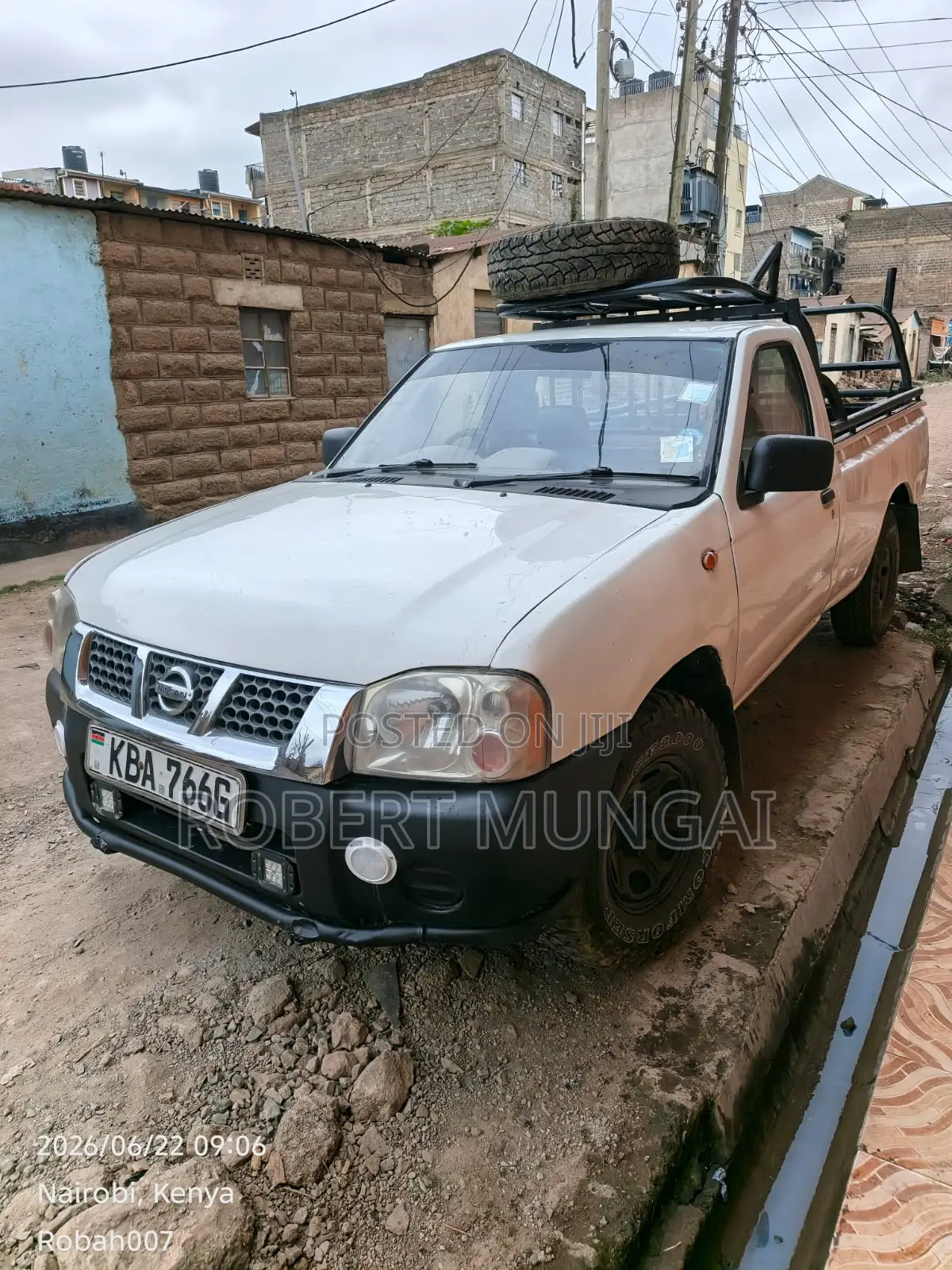 Nissan Hardbody 2007 White