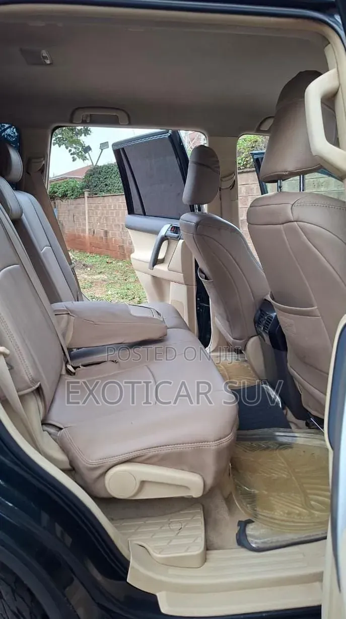 Toyota Land Cruiser Prado 2014