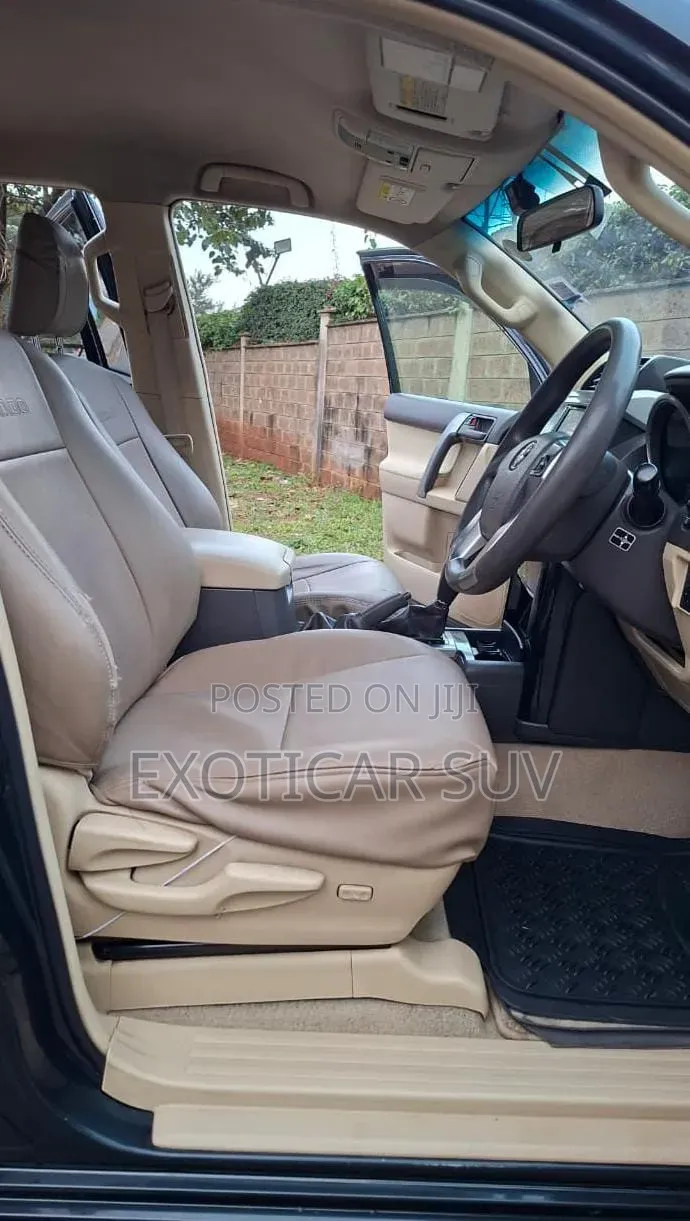 Toyota Land Cruiser Prado 2014