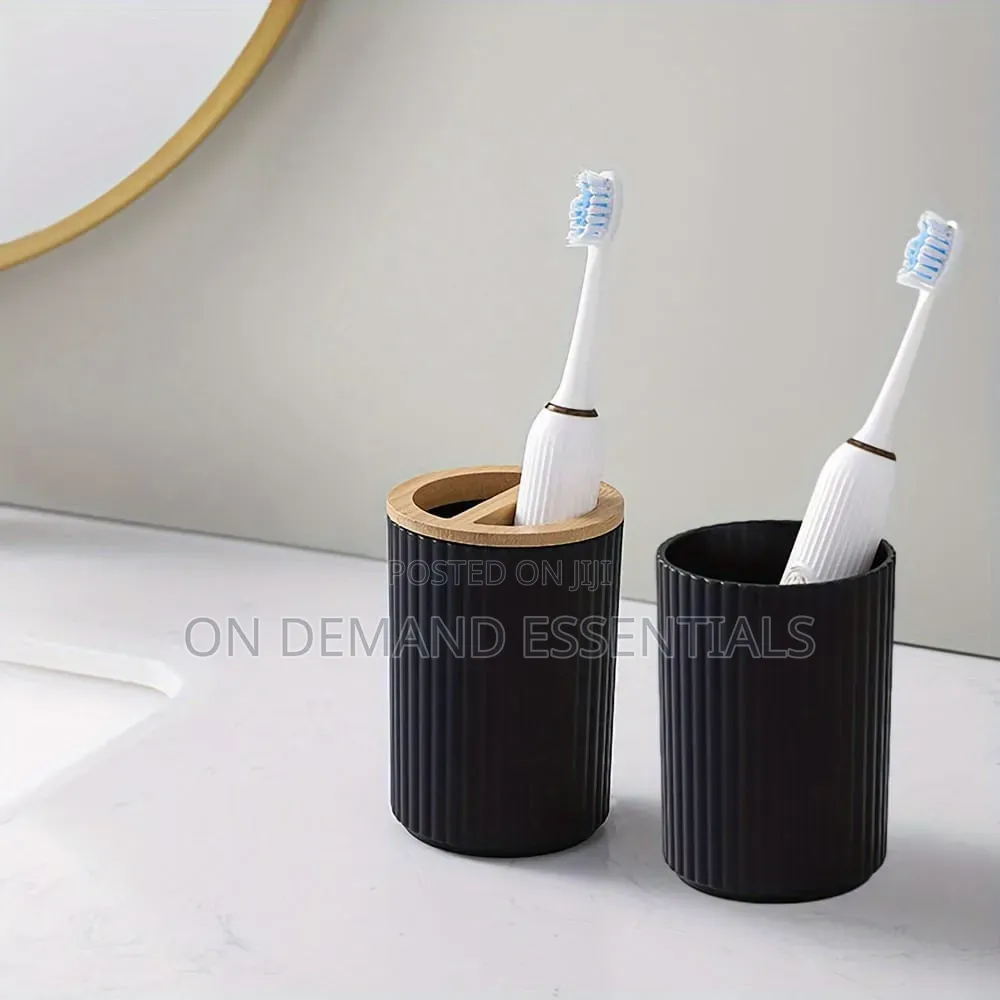 6 in Luxury Bathroom Accessories Set With Bamboo Lid