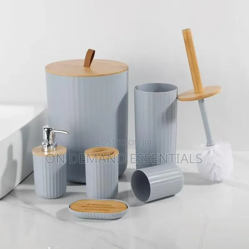 6 in Luxury Bathroom Accessories Set With Bamboo Lid