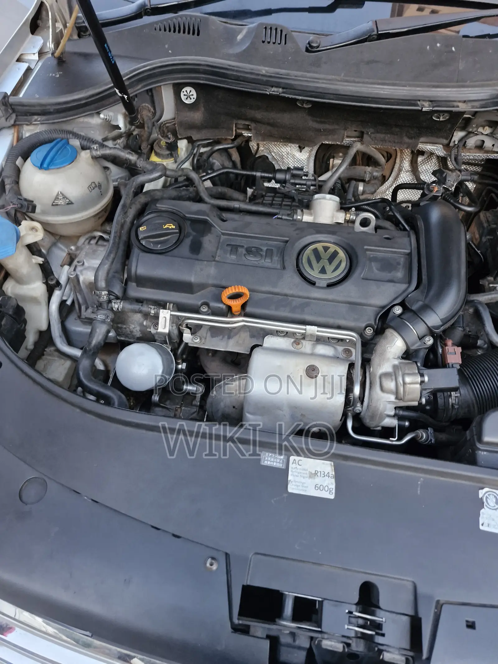 Volkswagen Passat 2011 Silver