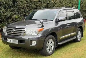 Toyota Land Cruiser 5.7 V8 2012 Gray