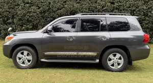 Toyota Land Cruiser 5.7 V8 2012 Gray