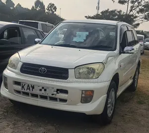 Toyota RAV4 2005 White
