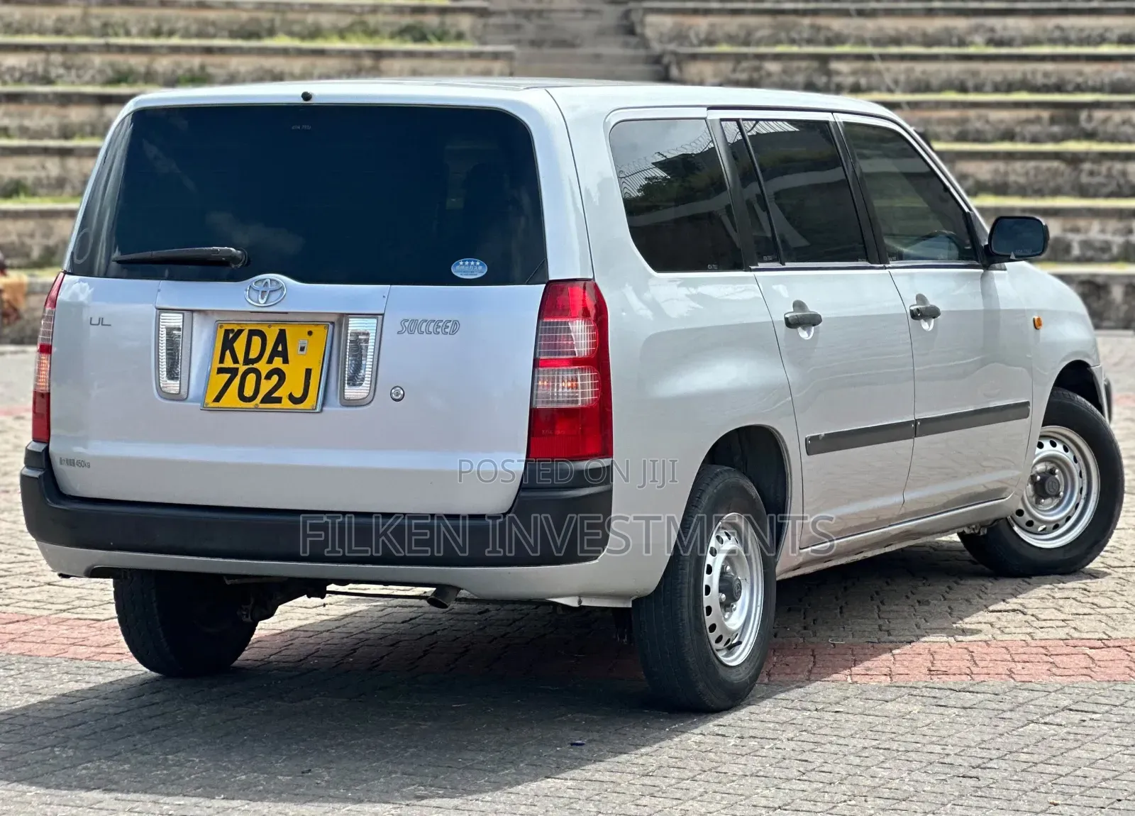Toyota Succeed SV Premium 2014 Silver
