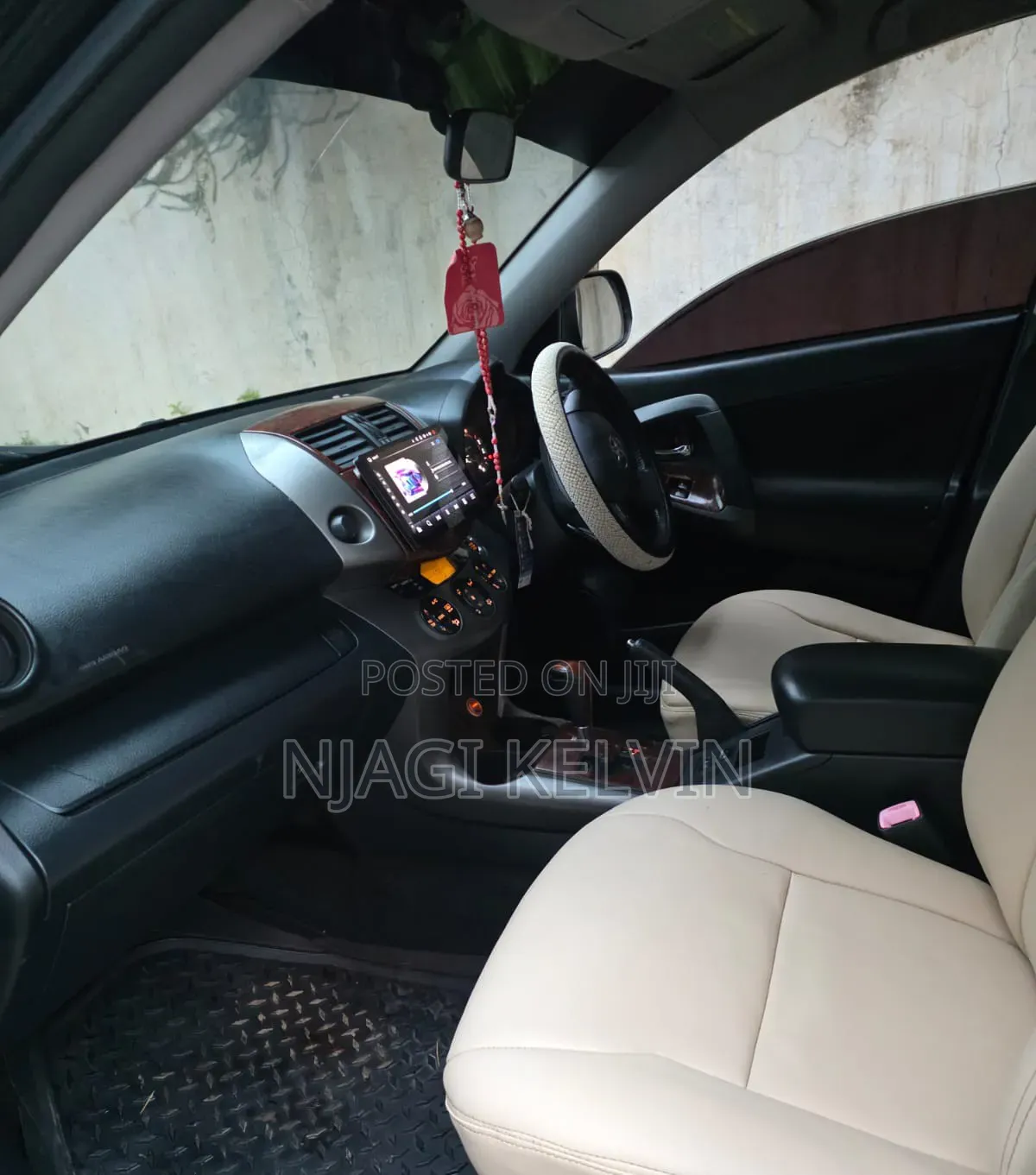 Toyota Vanguard 2013 Black