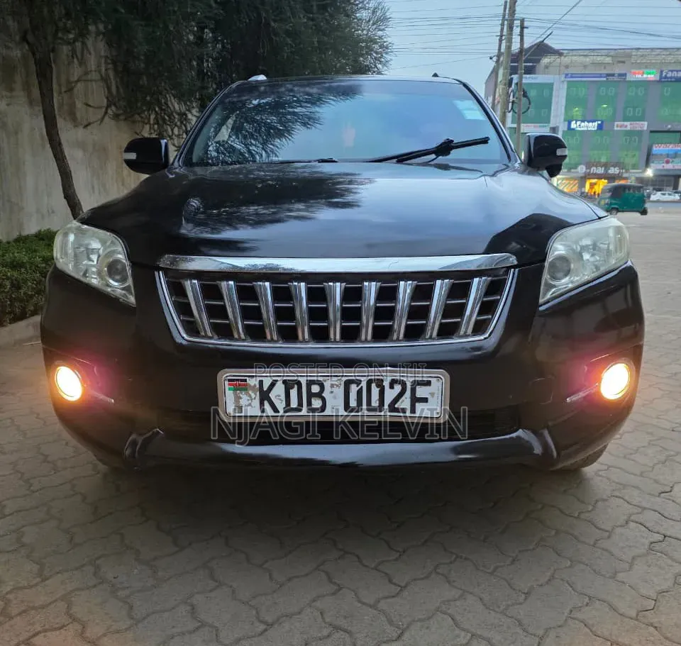 Toyota Vanguard 2013 Black