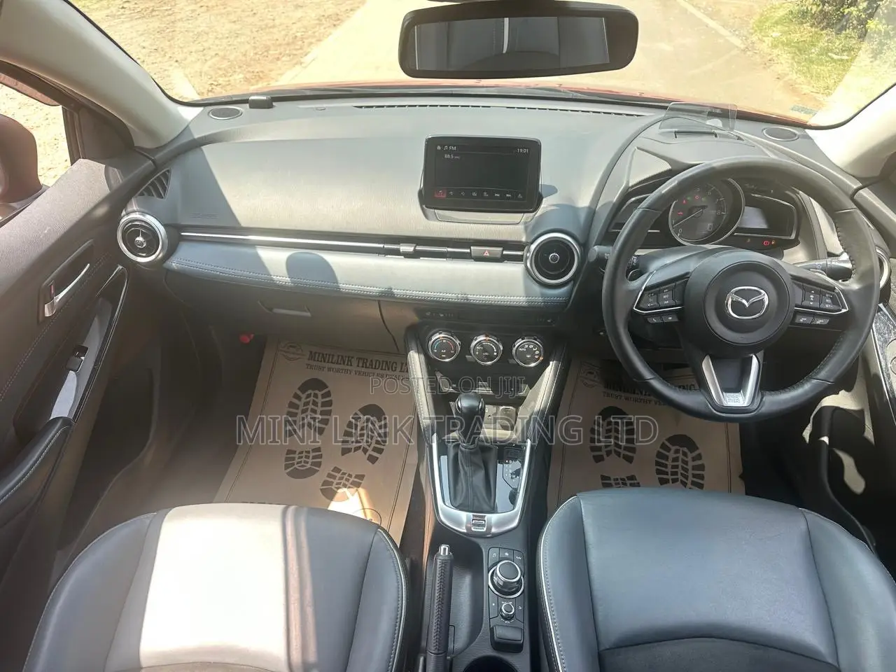 Mazda 2 2020 Pink
