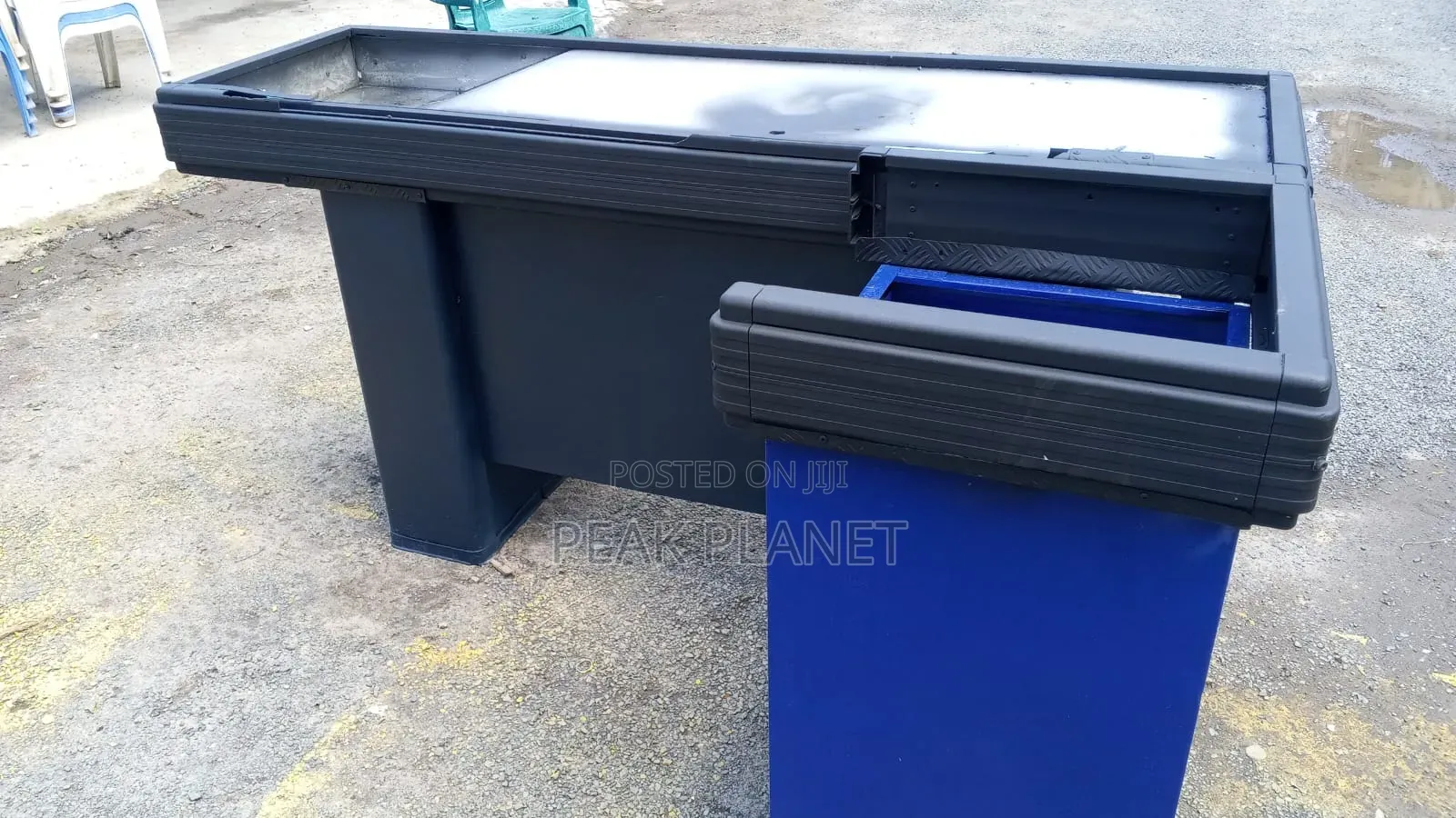 Supermarket Cash Counter