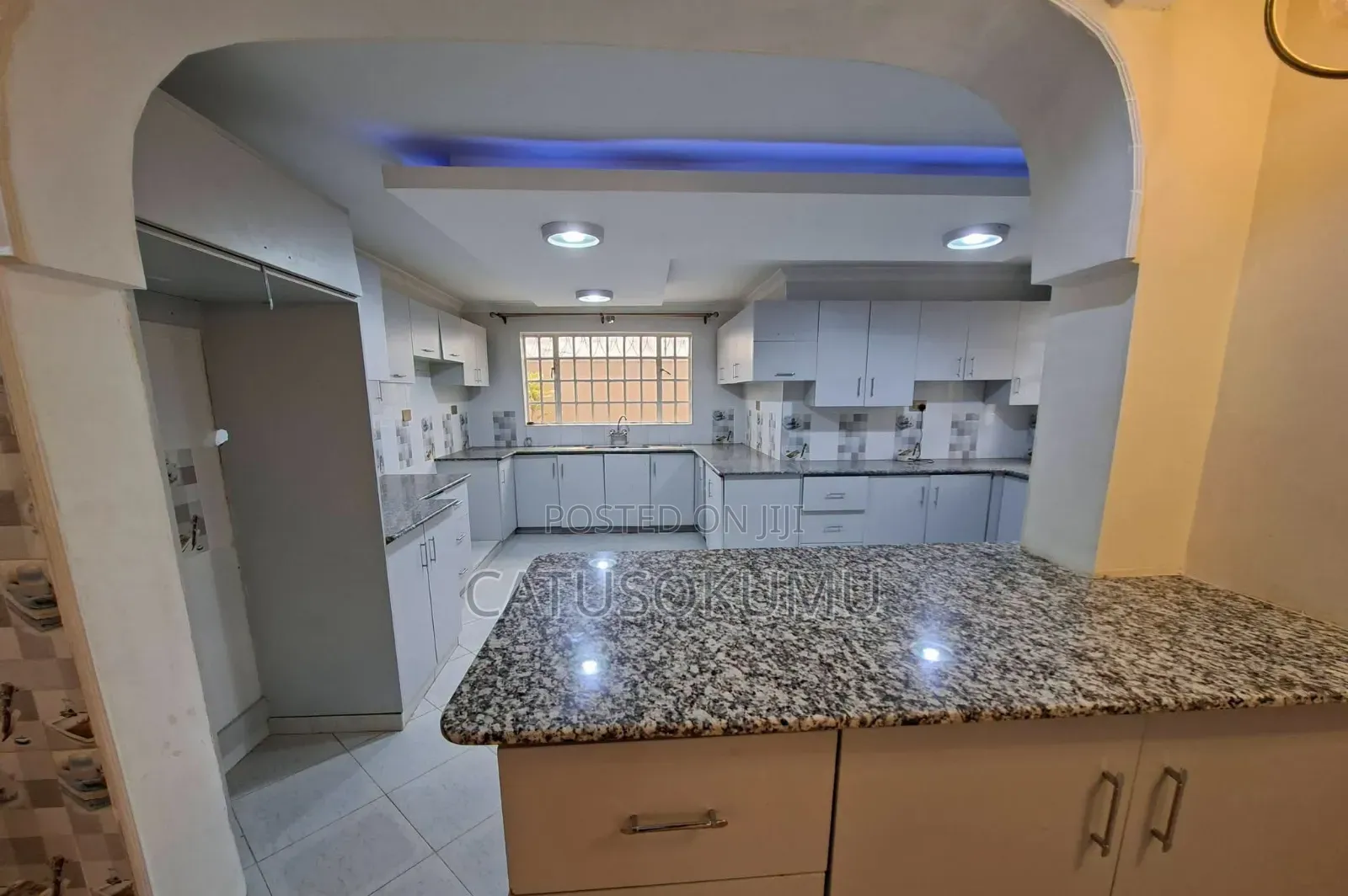 6bdrm Maisonette in Kitengela for rent