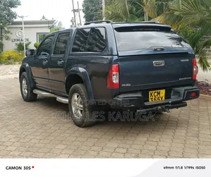 Isuzu D-MAX 2010 Black