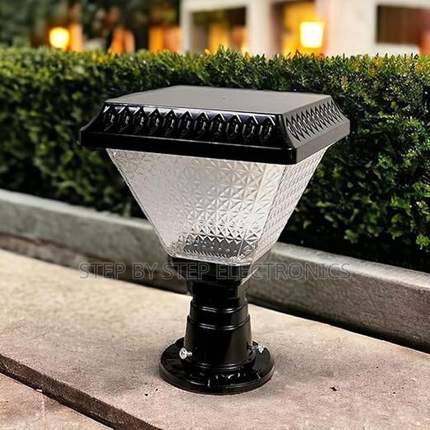Rustproof Pillar Post or Compound Outdoor Solar Light