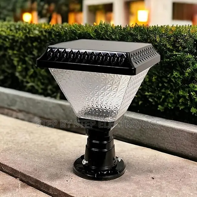 Rustproof Pillar Post or Compound Outdoor Solar Light