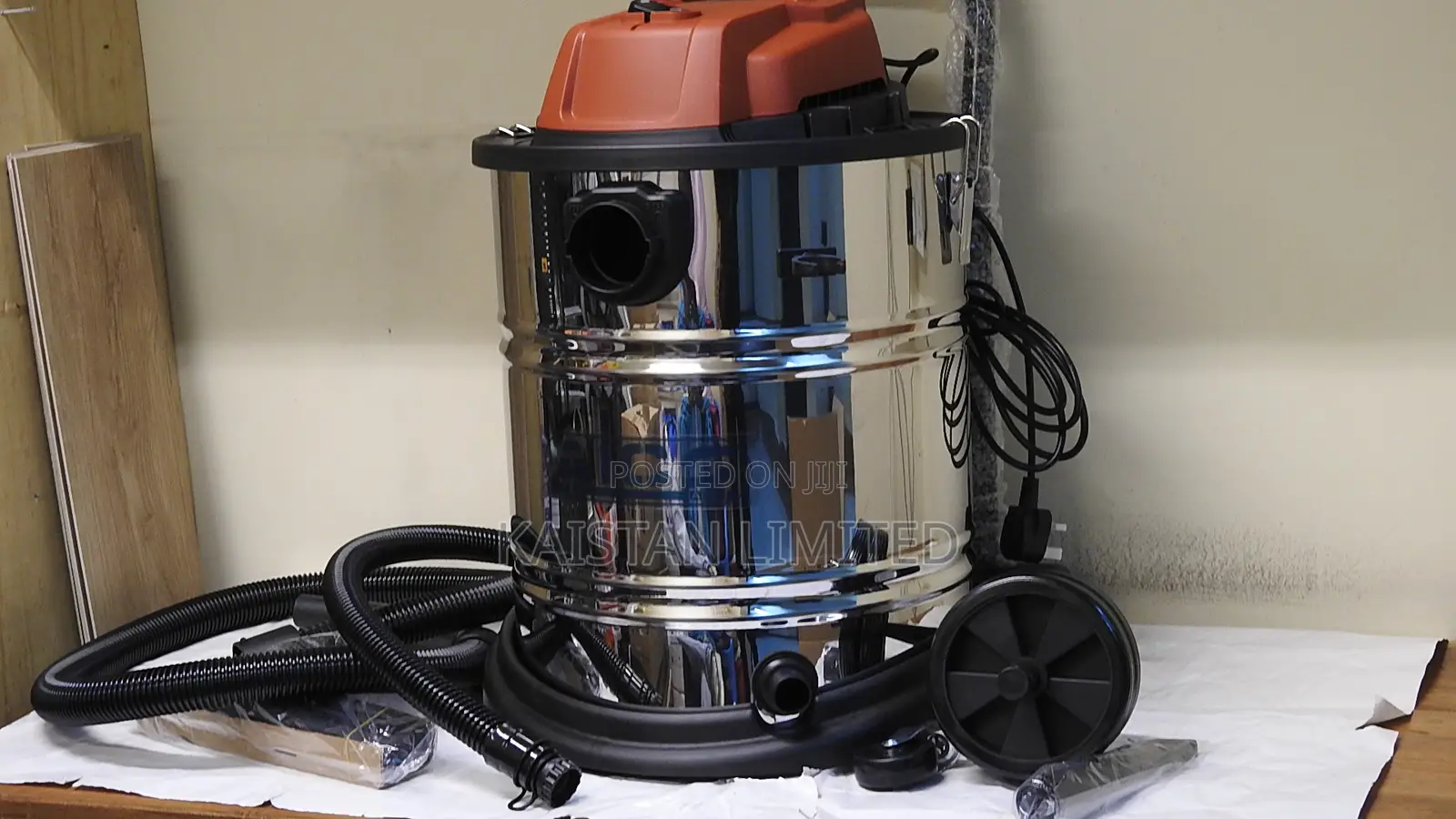 AICO AVC-50L Commercial Vacuum Cleaner. 50L Stainless Steel Vacuum