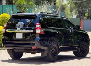 Toyota Land Cruiser Prado 2017 Black