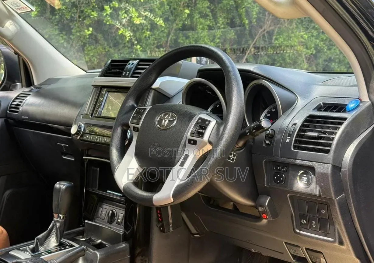 Toyota Land Cruiser Prado 2017 Black