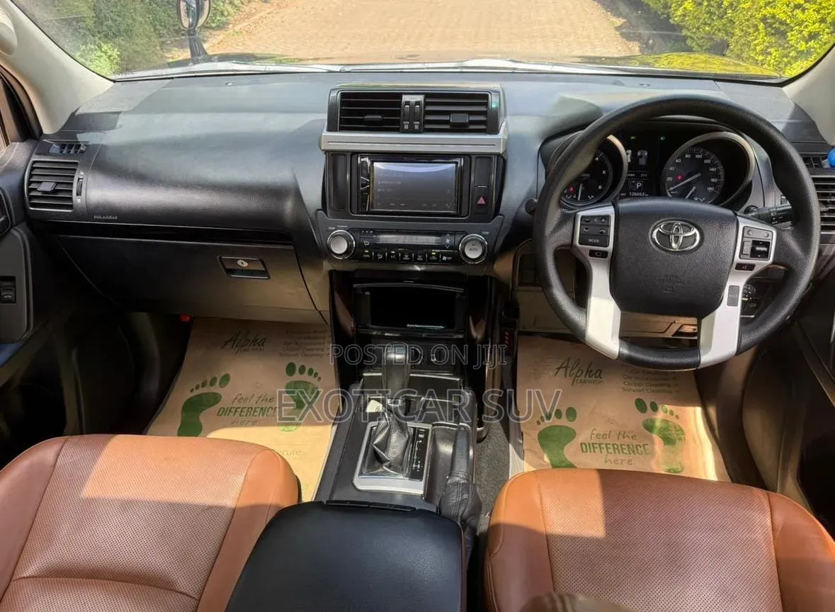 Toyota Land Cruiser Prado 2017 Black