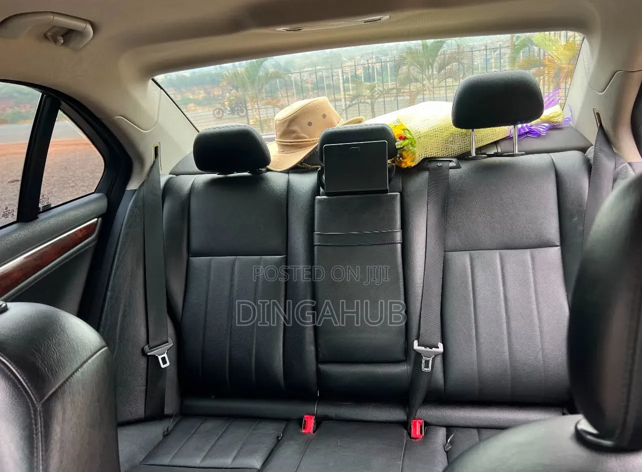 Mercedes-Benz C200 2009 White