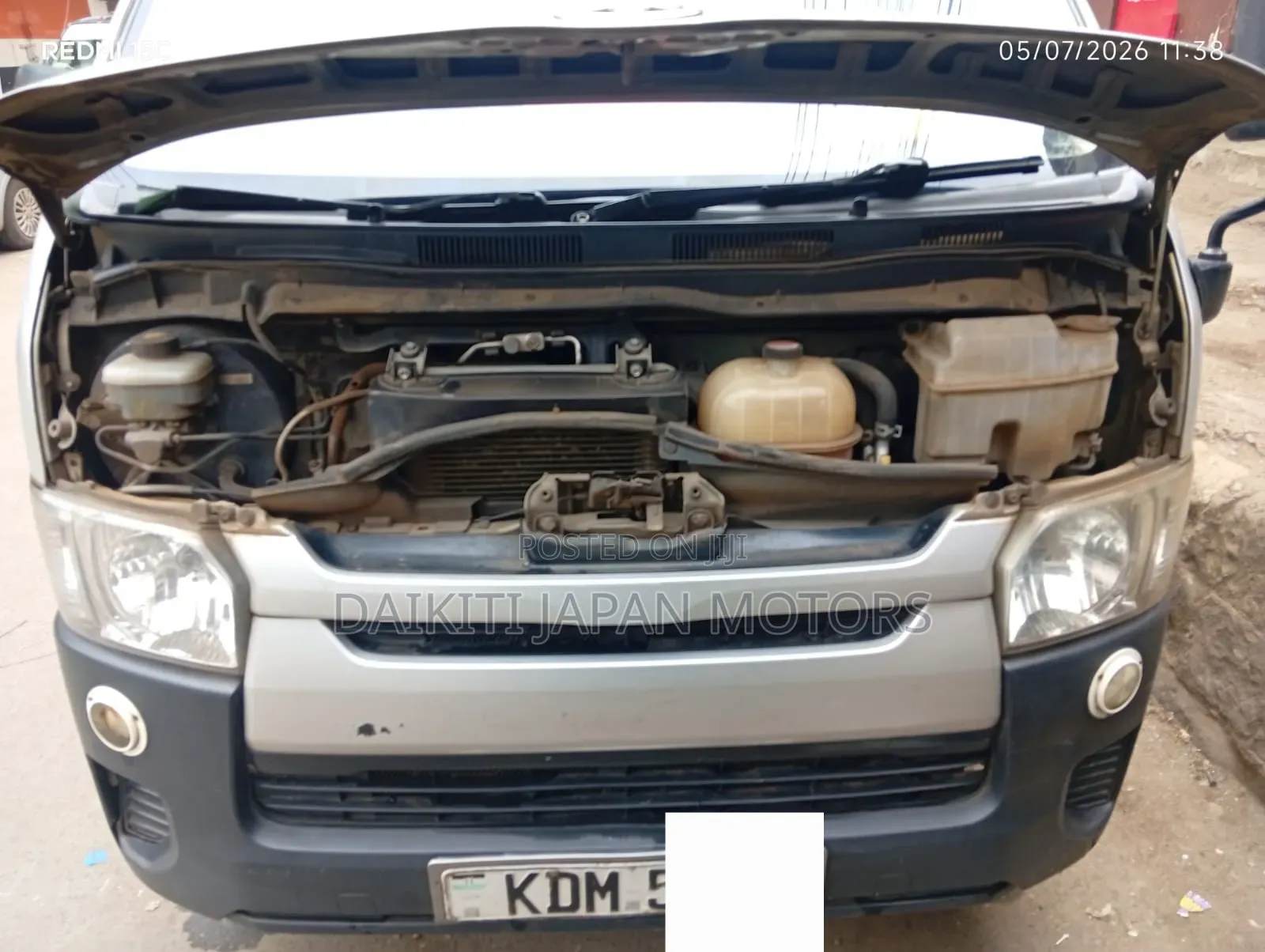 Toyota HiAce 2016 White