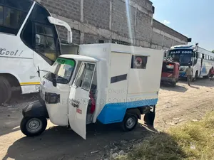Piaggio 2018 White