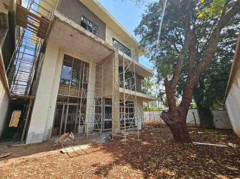 5bdrm Villa in Maziwa for sale