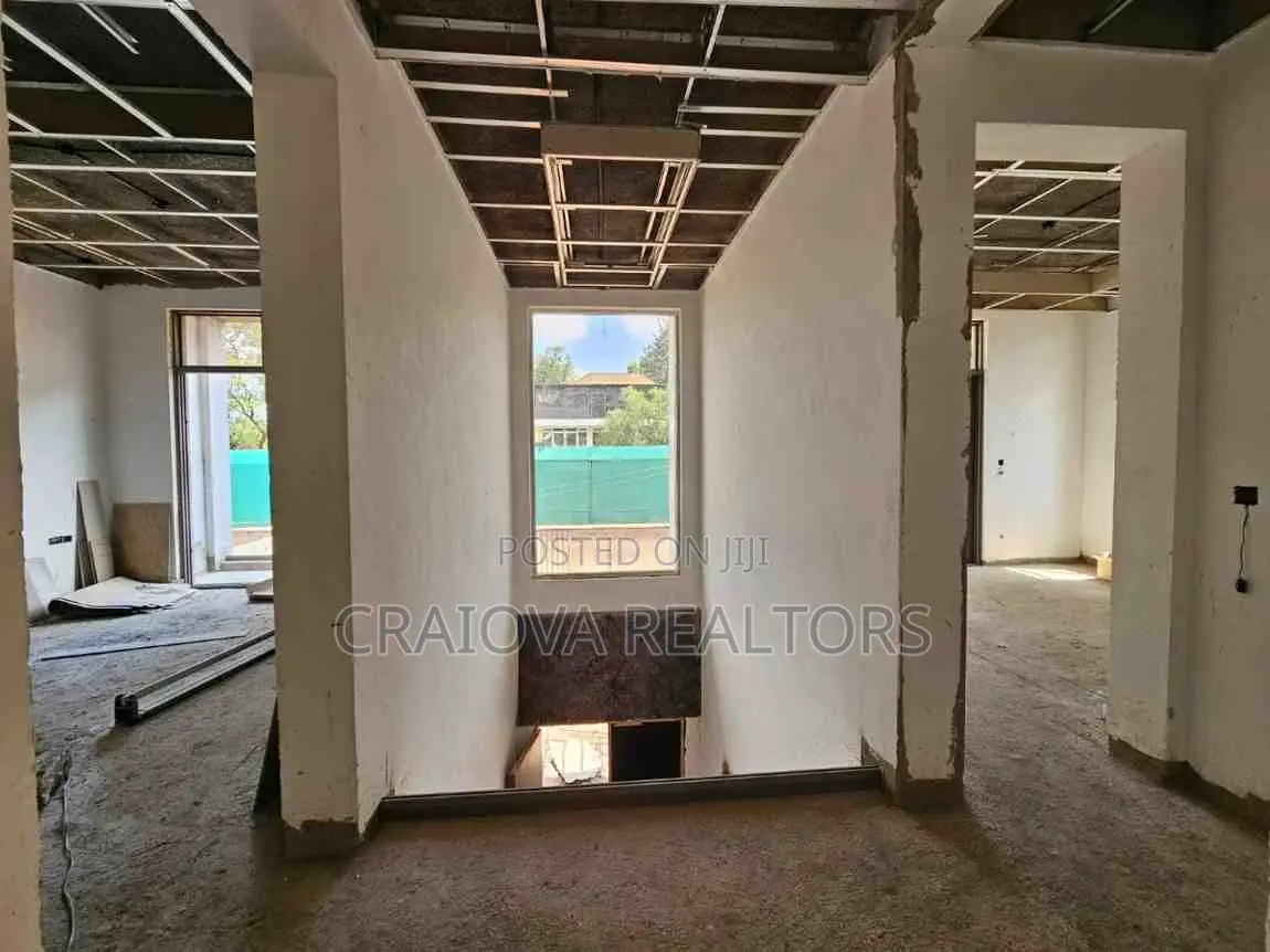 5bdrm Villa in Maziwa for sale