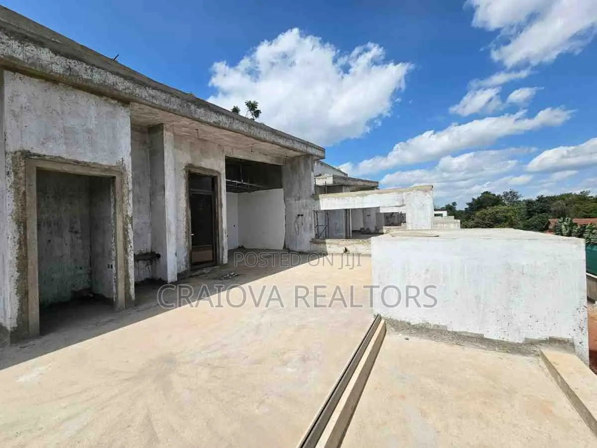 5bdrm Villa in Maziwa for sale