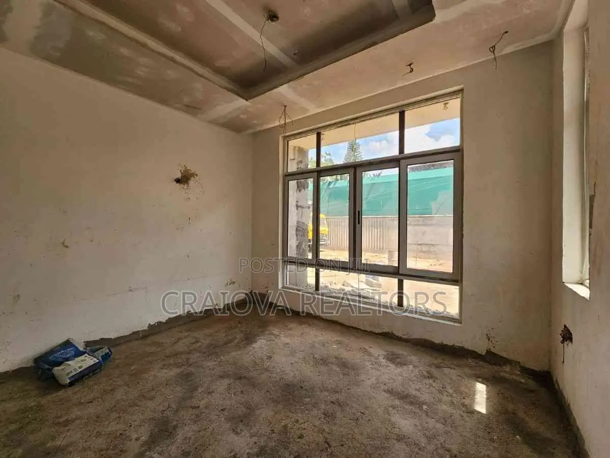 5bdrm Villa in Maziwa for sale
